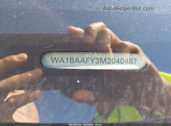 WA1BAAFY3M2040487 2021 AUDI Q5 Gray Engine compartment view