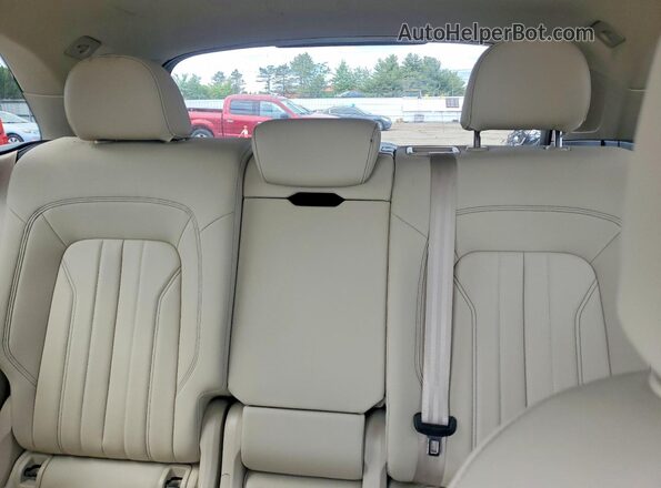 WA1BAAFY3M2090774 2021 AUDI Q5 Белый 