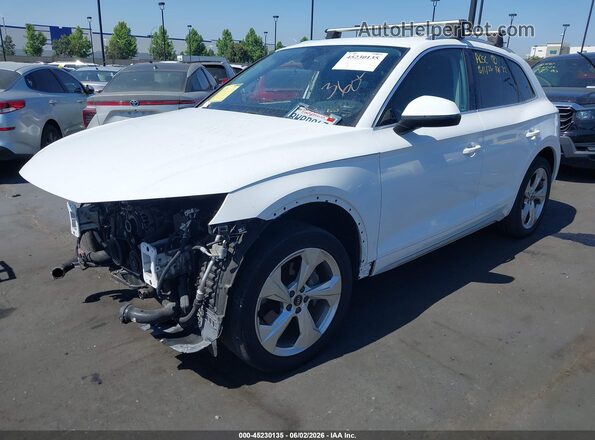 WA1BAAFY4M2067925 2021 AUDI Q5 White Przód lewy
