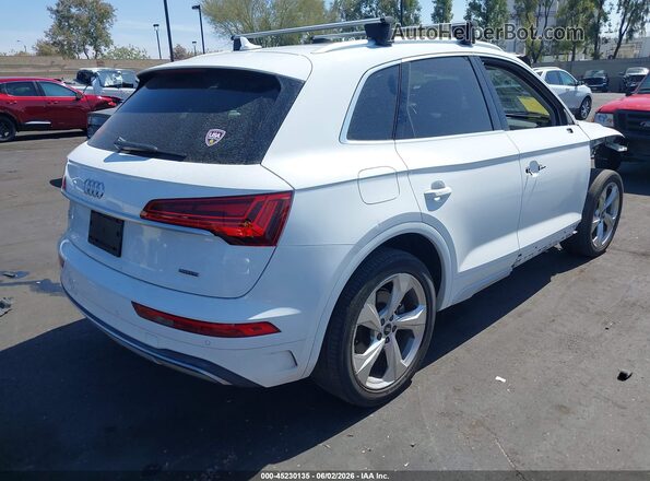 WA1BAAFY4M2067925 2021 AUDI Q5 White Tył prawy