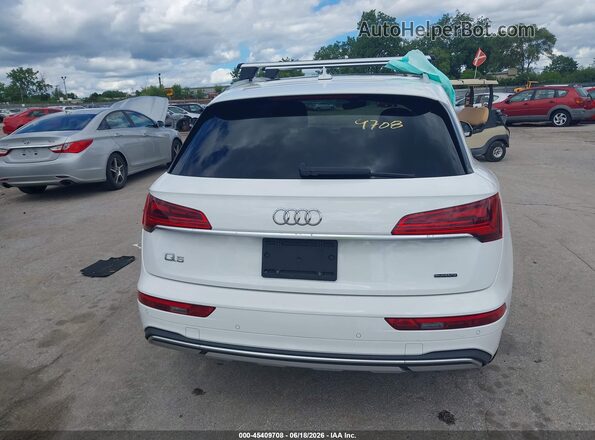WA1BAAFY8M2018789 2021 AUDI Q5 White 