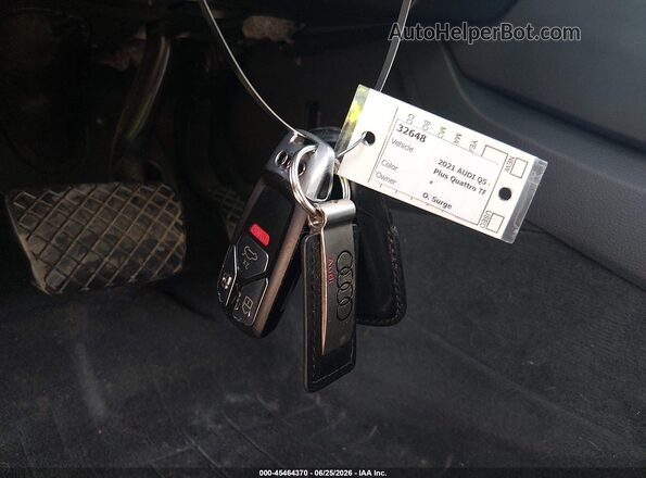 WA1BAAFY9M2007851 2021 AUDI Q5 Gray Widok deski rozdzielczej