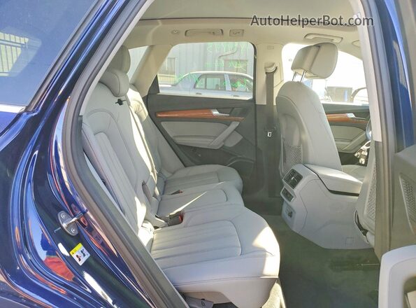 WA1BAAFY9M2138407 2021 AUDI Q5 Синий 