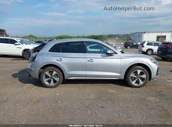 WA1BBAFY6P2017478 2023 AUDI Q5 Silver Rear interior view