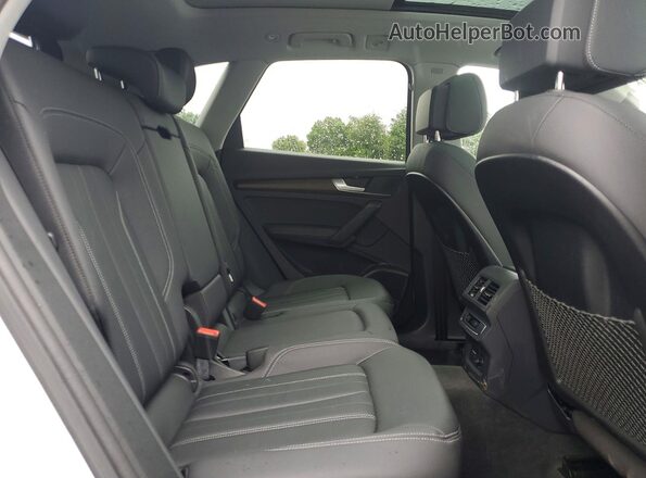 WA1BBAFY7R2057751 2024 AUDI Q5 White Rear interior view
