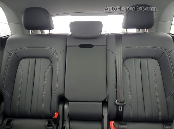 WA1BBAFY7R2057751 2024 AUDI Q5 White Rear seats view