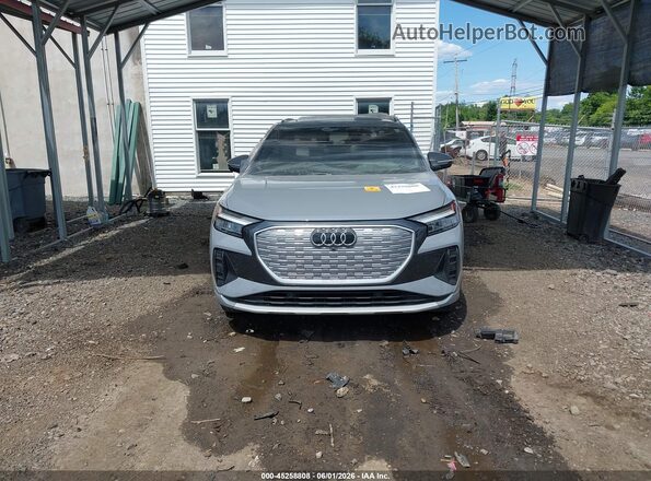 WA1BCBFZ5PP050048 2023 AUDI Q4 Gray ხელსაწყოთა პანელის ხედი