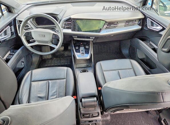 WA1BCBFZXPP028563 2023 AUDI Q4 Черный 