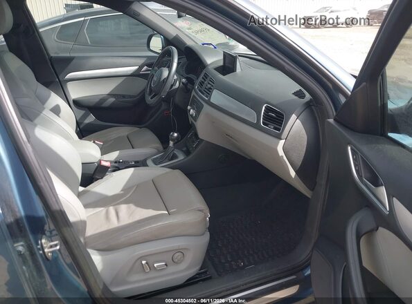 WA1BCCFS2JR005993 2018 AUDI Q3 Синий Вид салона спереди