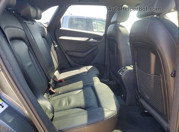 WA1BCCFS2JR012765 2018 AUDI Q3 Blue Widok tylnych siedzeń