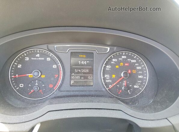 WA1BCCFS2JR012765 2018 AUDI Q3 Blue Widok zestawu wskaźników