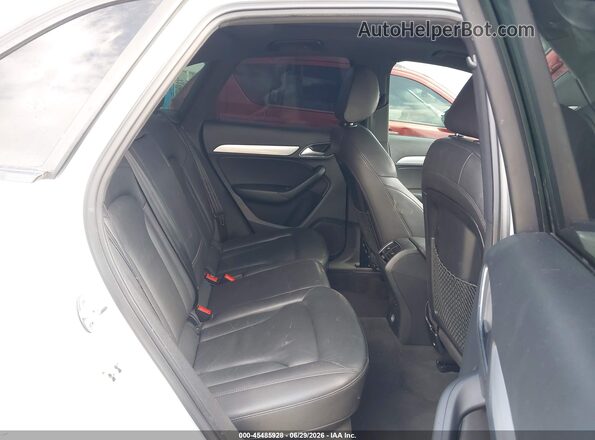 WA1BCCFS3JR014153 2018 AUDI Q3 White Widok naklejki z numerem VIN
