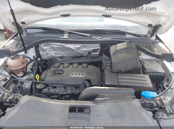 WA1BCCFS4HR015970 2017 AUDI Q3 Белый Вид сзади