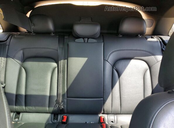 WA1BCCFS5JR034016 2018 AUDI Q3 Black Widok tylnych siedzeń