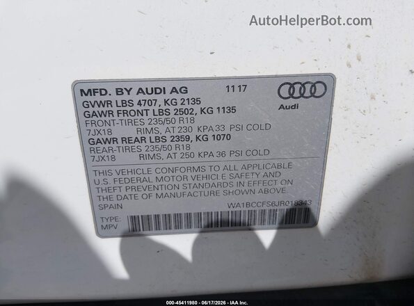 WA1BCCFS6JR018343 2018 AUDI Q3 White Widok komory silnika