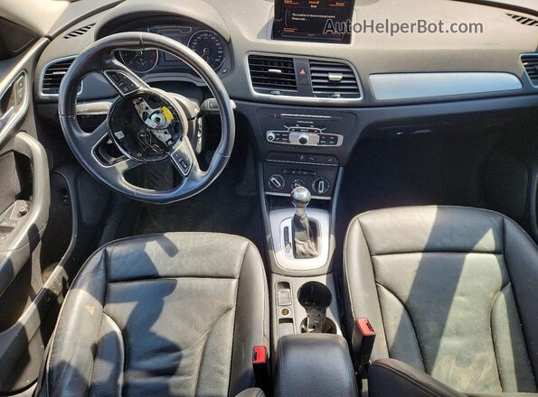 WA1BCCFS9JR023116 2018 AUDI Q3 Black Dashboard view
