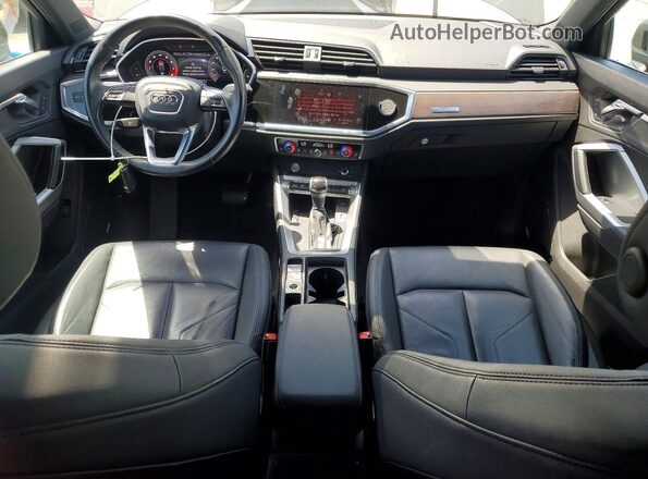 WA1BECF39L1062261 2020 AUDI Q3 Gray Вид панелі приладів