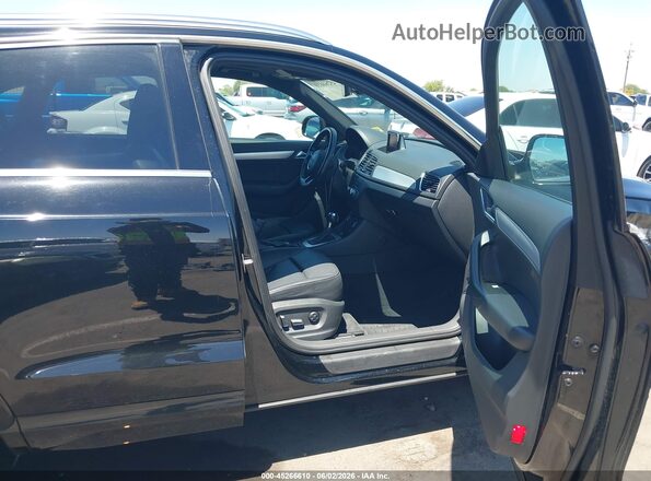 WA1BFCFS2GR017514 2016 AUDI Q3 Black Front interior view