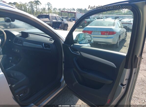 WA1BFCFS3GR017618 2016 AUDI Q3 Серебряный Вид салона спереди
