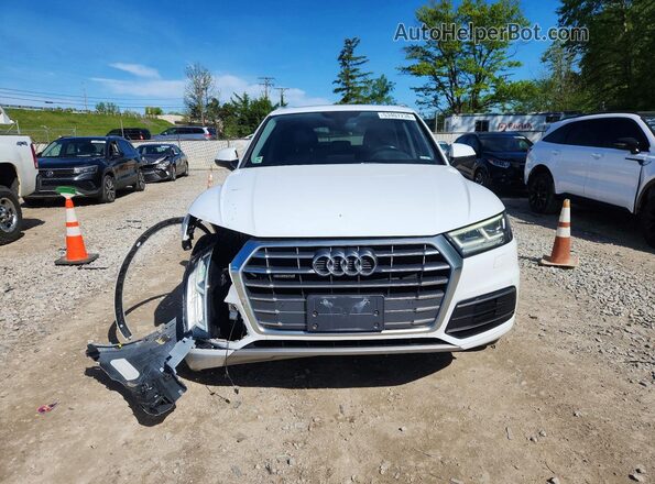 WA1BNAFY1J2016804 2018 AUDI Q5 Белый Вид спереди