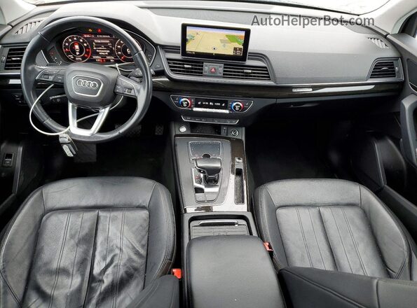 WA1BNAFY1L2005692 2020 AUDI Q5 Черный Вид панели приборов