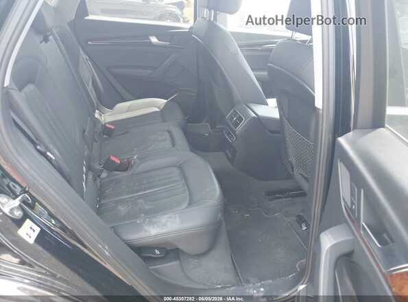 WA1BNAFY3J2176604 2018 AUDI Q5 Black Widok naklejki z numerem VIN