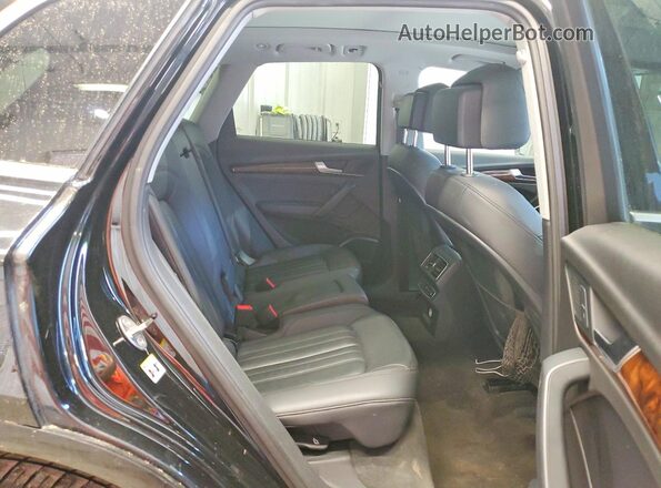 WA1BNAFY4J2002279 2018 AUDI Q5 Black 