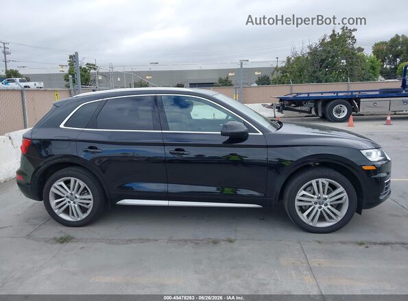 WA1BNAFY4K2076223 2019 AUDI Q5 Black Widok wnętrza z tyłu