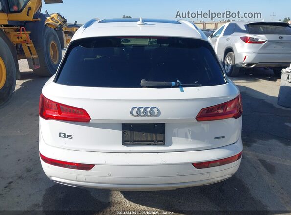WA1BNAFY4K2124223 2019 AUDI Q5 White 