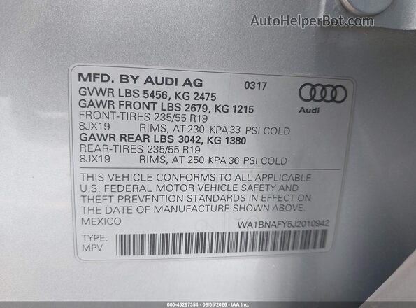 WA1BNAFY5J2010942 2018 AUDI Q5 Silver Շարժիչի բաժամունքի տեսք
