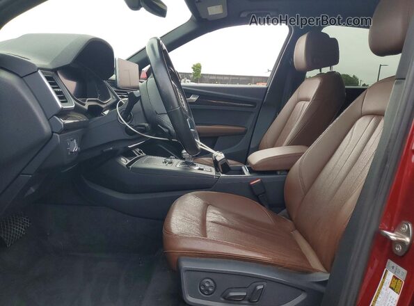 WA1BNAFY6J2079574 2018 AUDI Q5 Red წინა სალონის ხედი