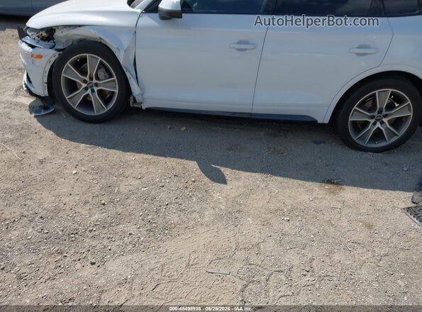WA1BNAFY8K2054208 2019 AUDI Q5 White Панорамний вид салону 360°