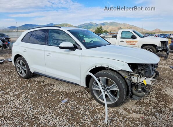 WA1BNAFY8K2055990 2019 AUDI Q5 White Delantero derecho