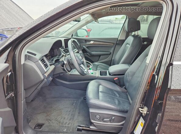 WA1BNAFYXJ2017675 2018 AUDI Q5 Black წინა სალონის ხედი