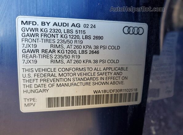 WA1BUDF30R1102518 2024 AUDI Q3 Blue სალონის 360-გრადუსიანი ხედი