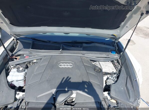 WA1BVAF13LD014028 2020 AUDI Q8 Cream უკანა ხედი