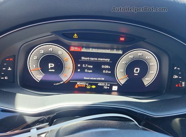 WA1BVAF15KD041035 2019 AUDI Q8 Black Սարքավորումների վահանակի տեսք