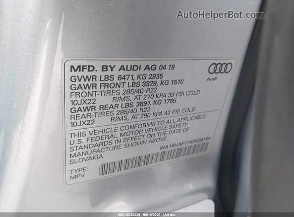 WA1BVAF17KD038184 2019 AUDI Q8 Silver ძრავის განყოფილების ხედი