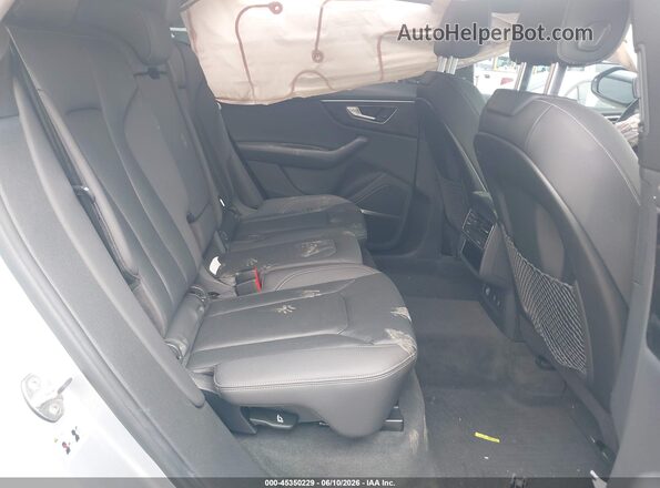 WA1BVAF17KD038184 2019 AUDI Q8 Silver VIN კოდის სტიკერის ხედი