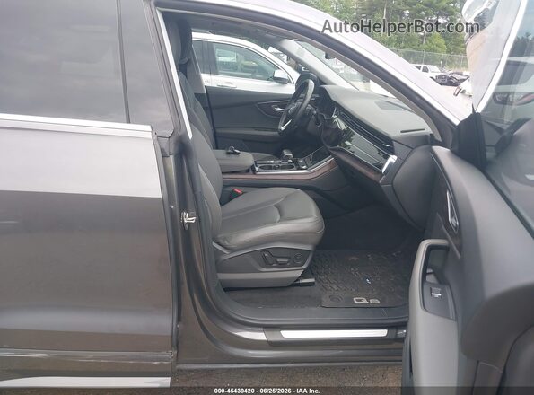 WA1BVAF1XKD012887 2019 AUDI Q8 Gray Widok wnętrza z przodu