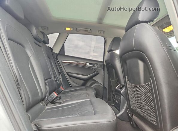 WA1C2AFP0GA055225 2016 AUDI Q5 Black Հետևի նստատեղերի տեսք