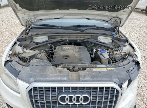 WA1C2AFP1HA043165 2017 AUDI Q5 White Engine compartment view