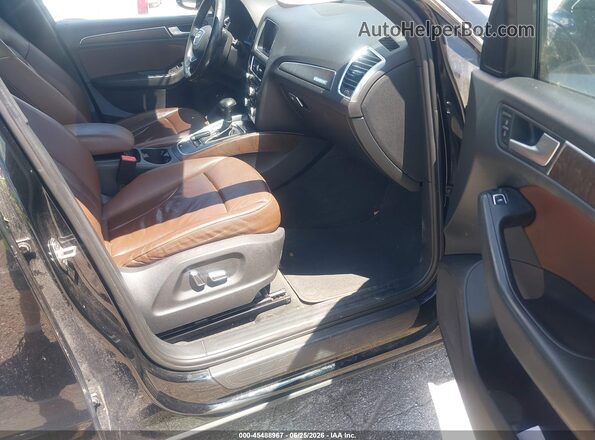 WA1C2AFP2GA140339 2016 AUDI Q5 Black Front interior view