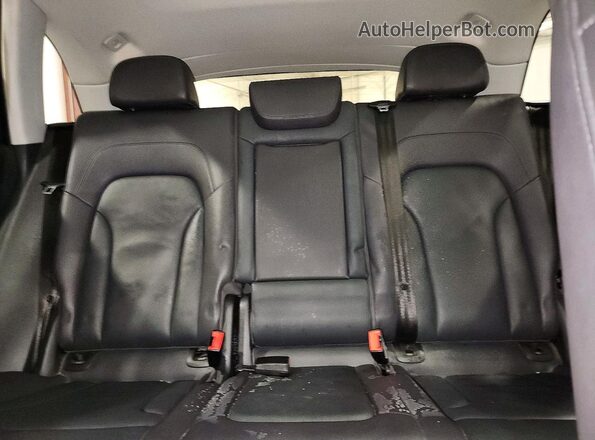 WA1C2AFP2HA004827 2017 AUDI Q5 Black Widok tylnych siedzeń