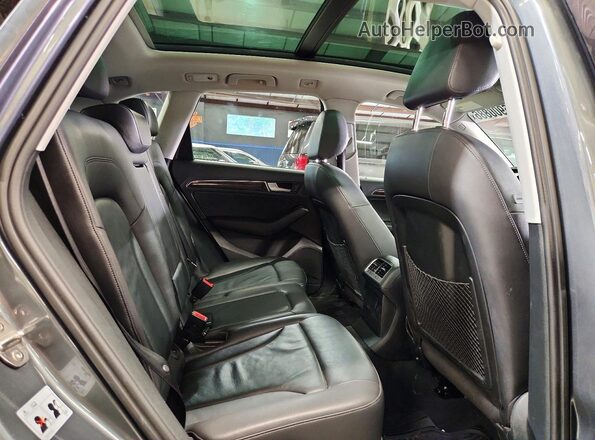 WA1C2AFP2HA090012 2017 AUDI Q5 Gray უკანა სალონის ხედი