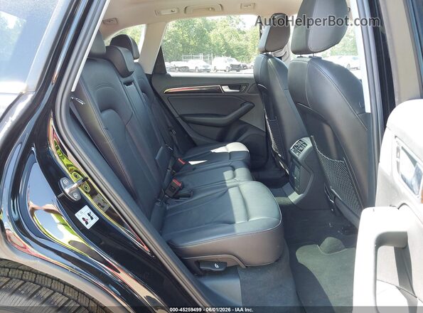 WA1C2AFP3HA018218 2017 AUDI Q5 Black Вид наклейки з VIN-кодом