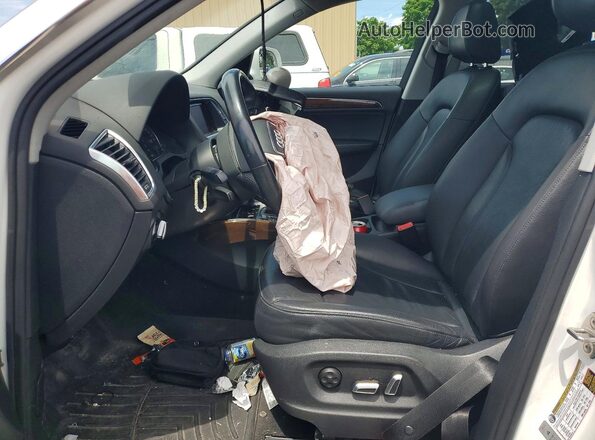 WA1C2AFP3HA070416 2017 AUDI Q5 White Սալոնի դիմացի տեսք