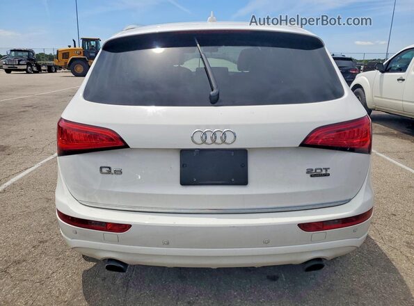 WA1C2AFP3HA070416 2017 AUDI Q5 White Հետևի տեսք