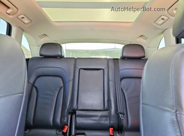 WA1C2AFP5GA011401 2016 AUDI Q5 Silver Widok tylnych siedzeń