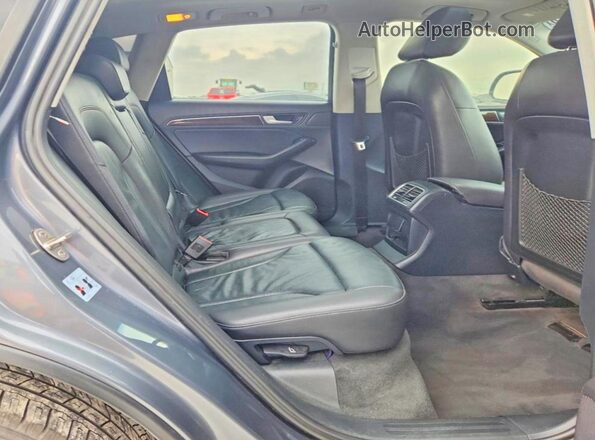 WA1C2AFP5GA103088 2016 AUDI Q5 Gray Вид задньої частини салону